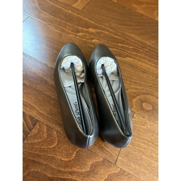 Easy Street 9.5 M Fabulous Round Toe Pumps Pewter Gray Closed toe Heels NEW - Picture 5 of 6